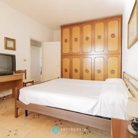 Zara Flat 2 - Apartmán San Foca